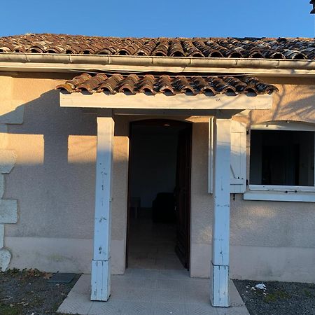 Petite Maison Dans Un Village Du Gers Sabazan Buitenkant foto