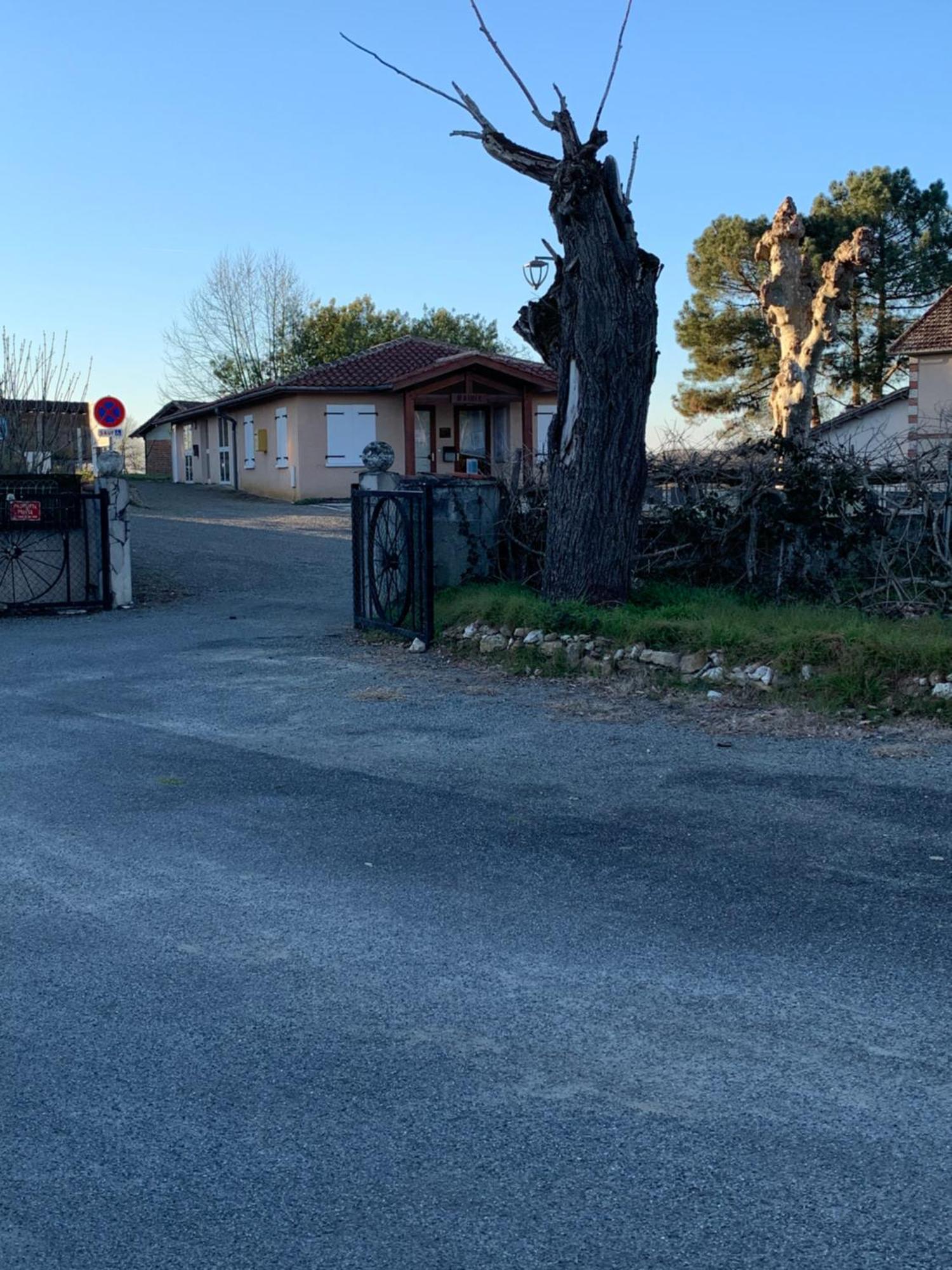 Petite Maison Dans Un Village Du Gers Sabazan Buitenkant foto